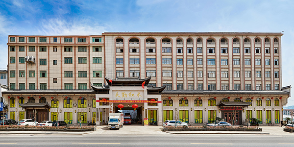 天勤红木总部展厅外景副本.jpg
